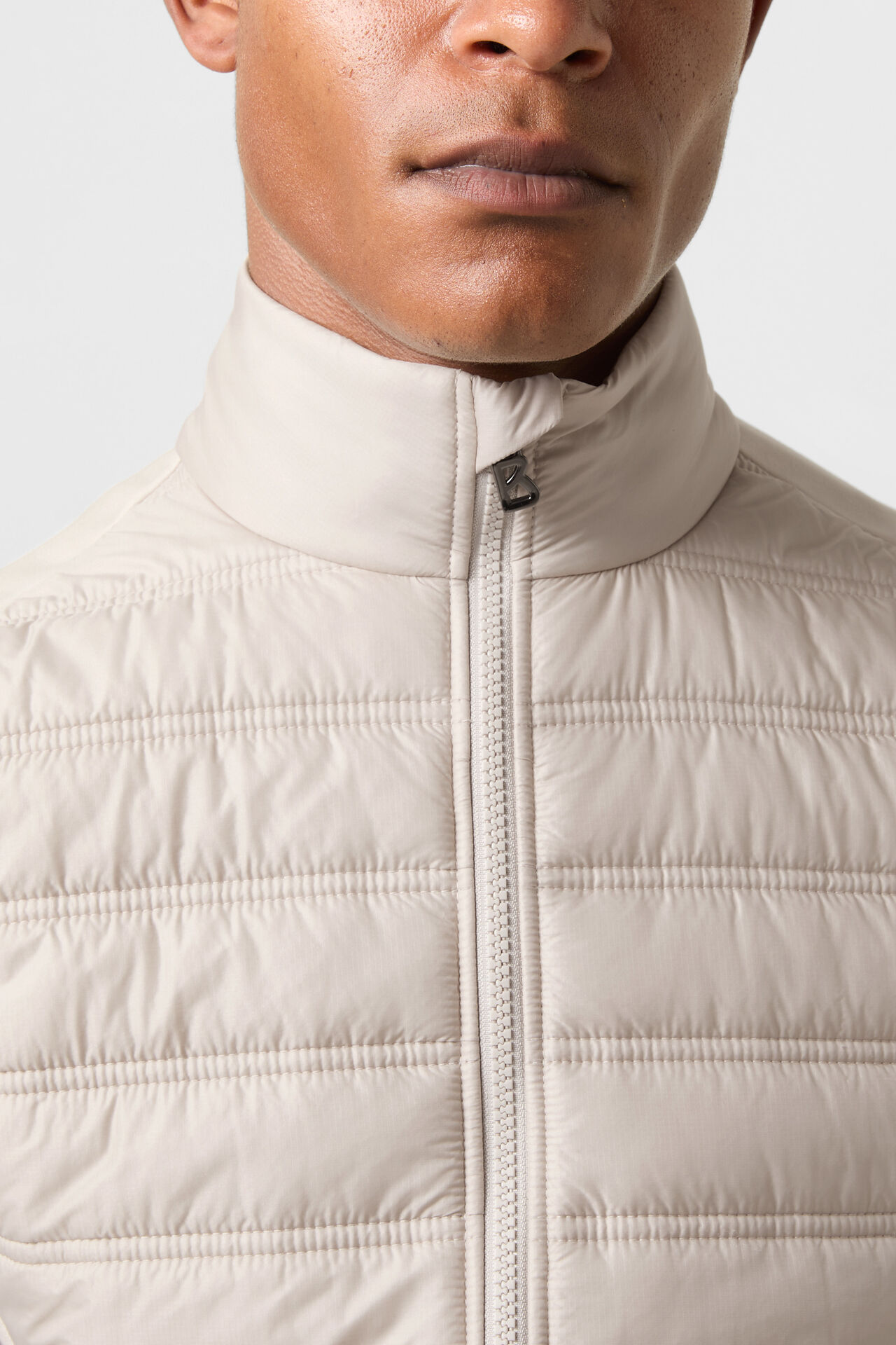 254-8220-8302-777_s01_life_detail_02_b2c_1756209721