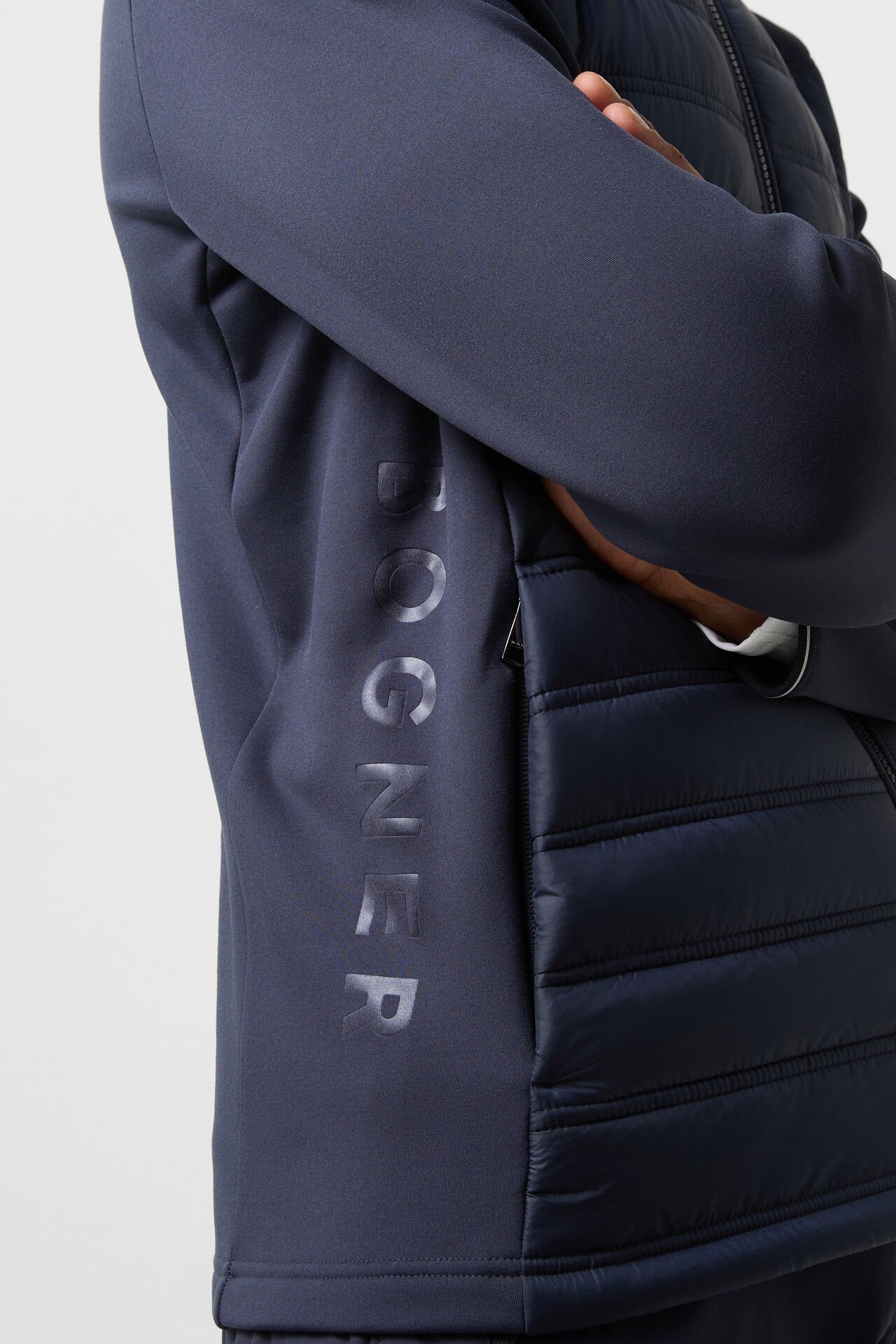 254-8222-8302-464_s01_life_detail_02_b2c_1756209783