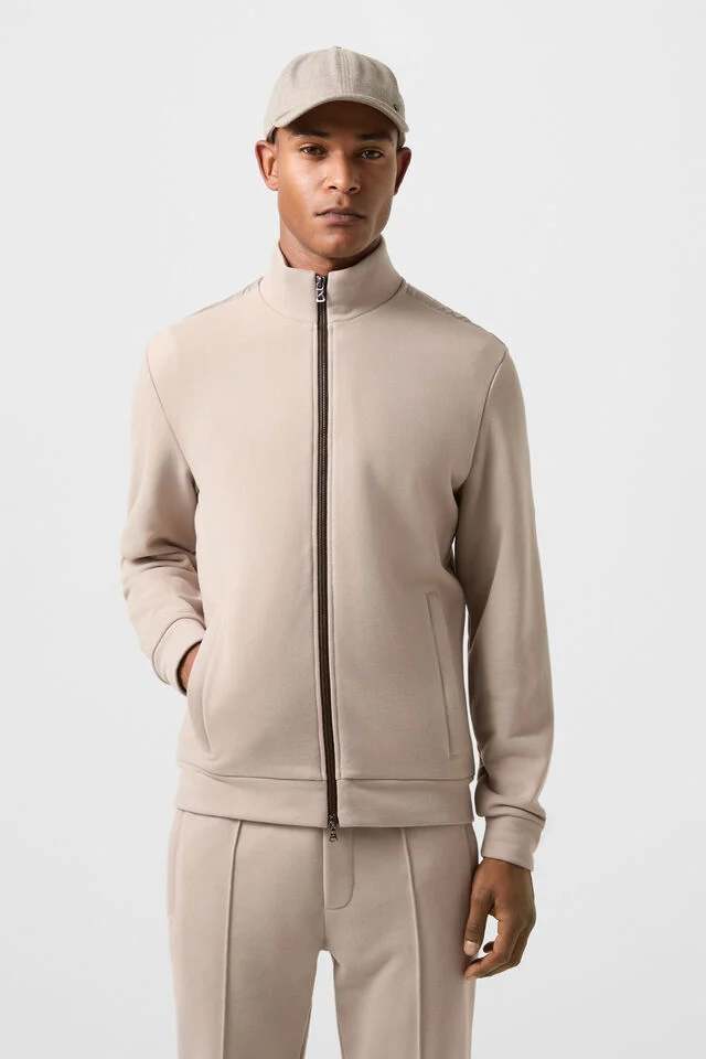 254-8810-7497-812_s01_life_fronttop_01_b2c_1756209909