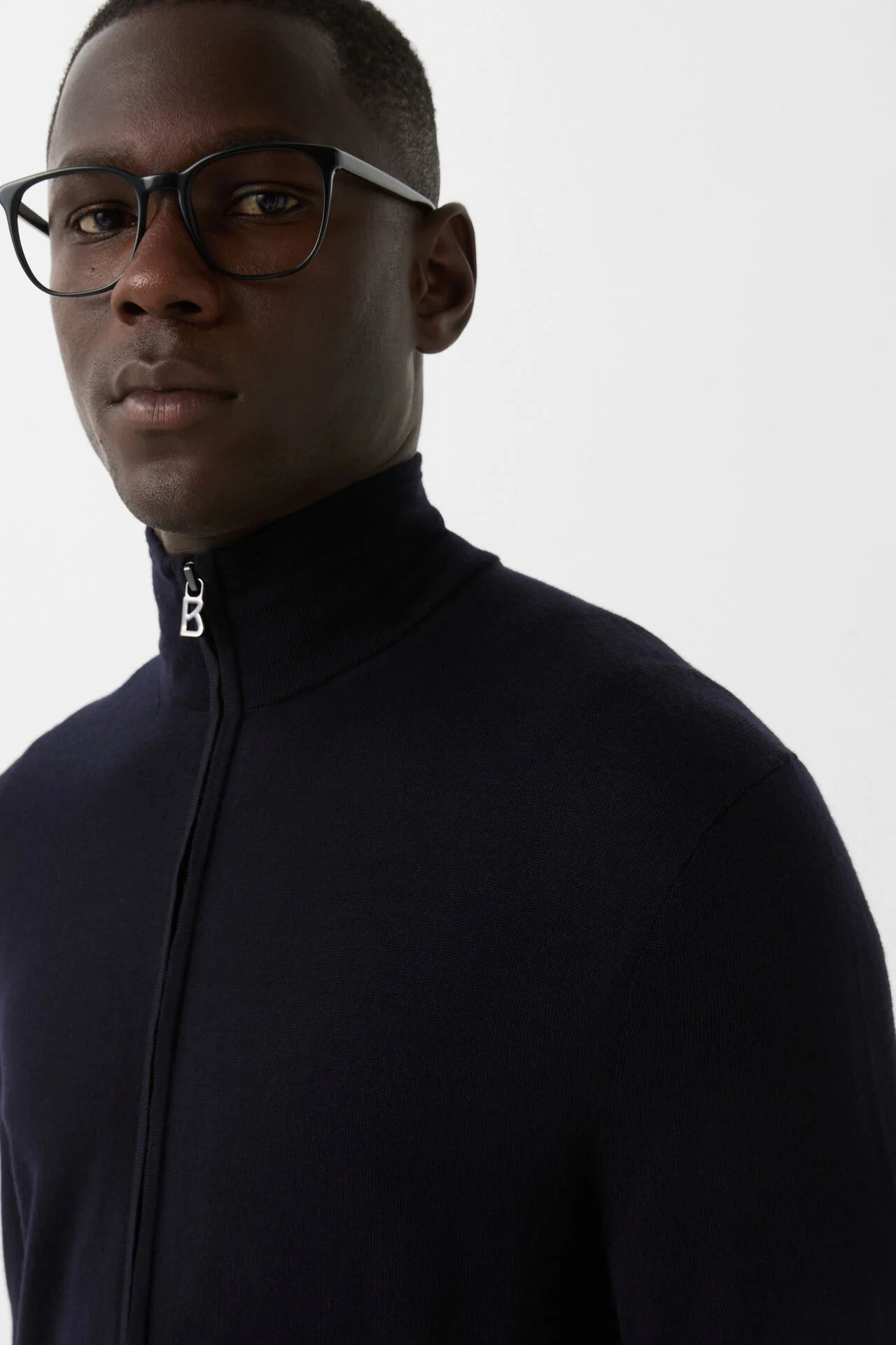 254-8861-9785-464_s01_life_detail_01_b2c_1756828069