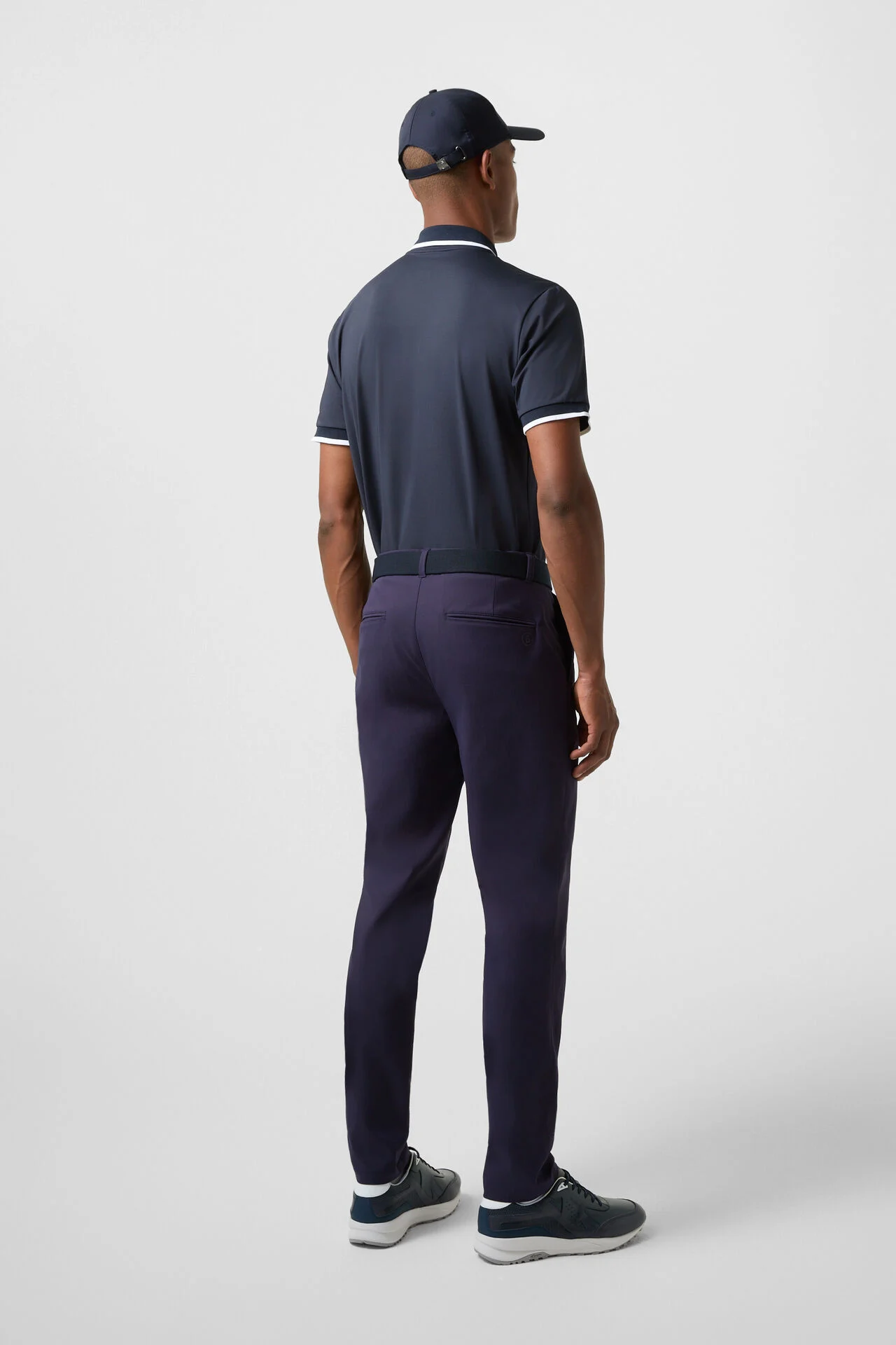 254-1214-9746-464_s01_life_back_01_b2c_1756205950