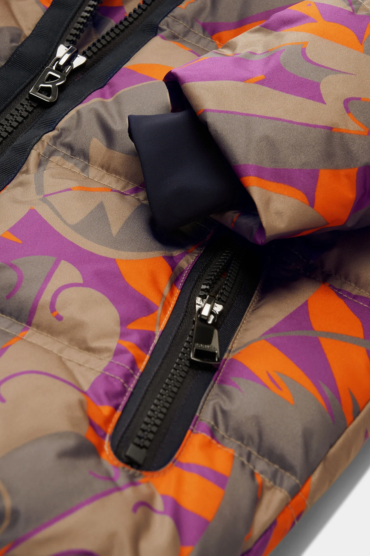 254-3580-9872-268_s01_still_detail_02_b2c_1755786824