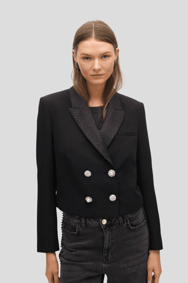 Fitted plaid print blazer with animal print lapels