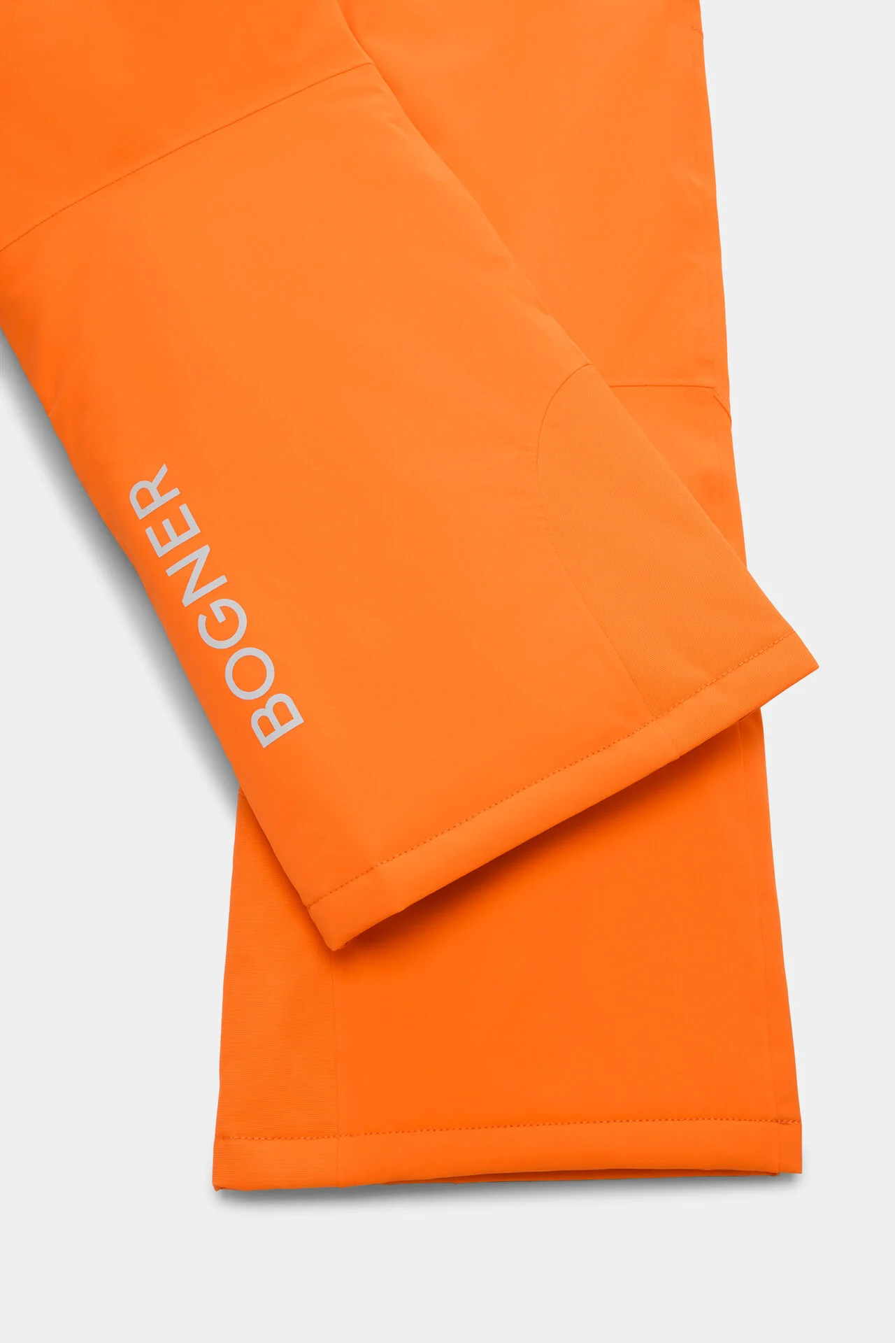 254-1550-6269-720_s01_still_detail_01_b2c_1758296372