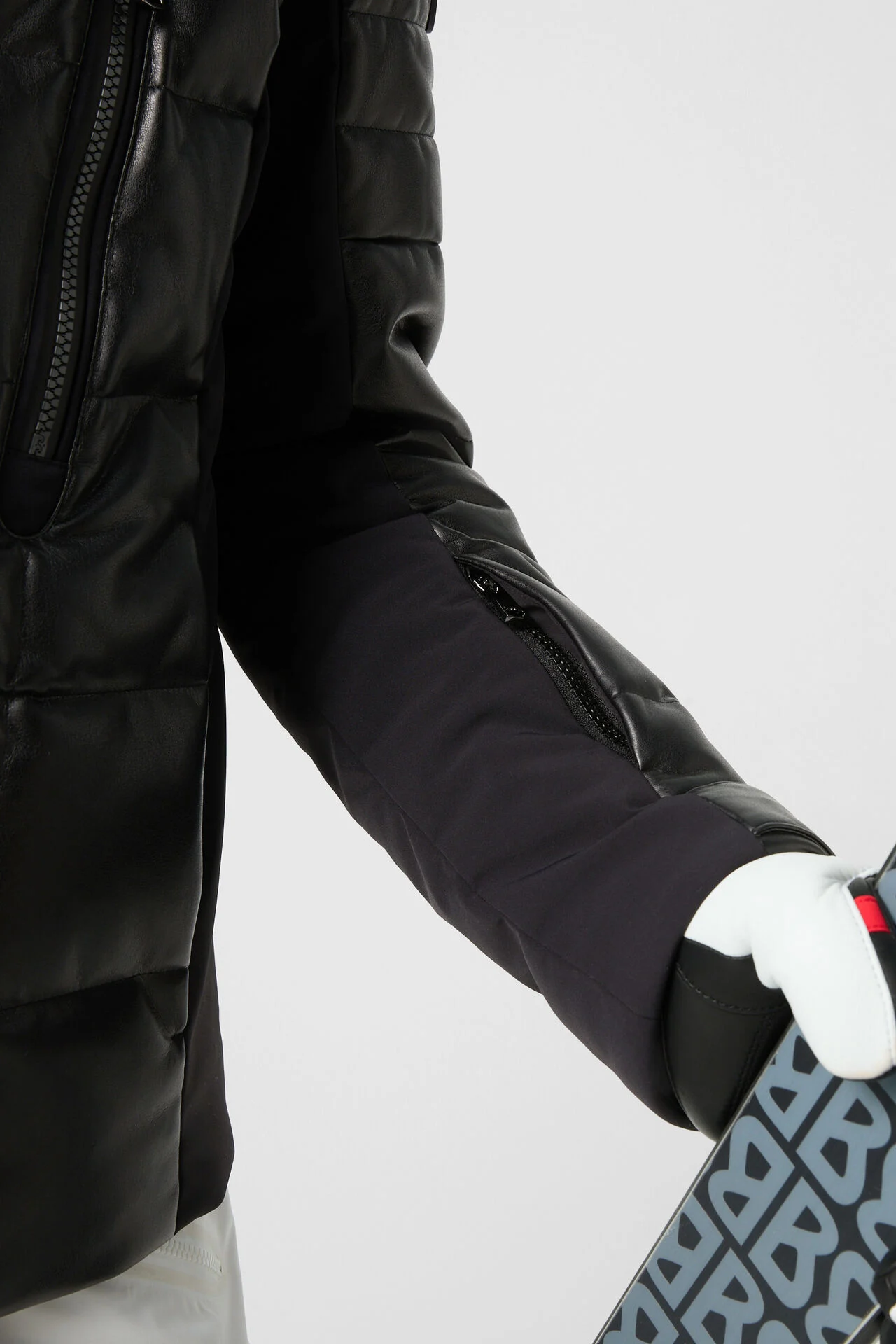 254-3101-3019-026_s01_life_detail_03_b2c_1761814899