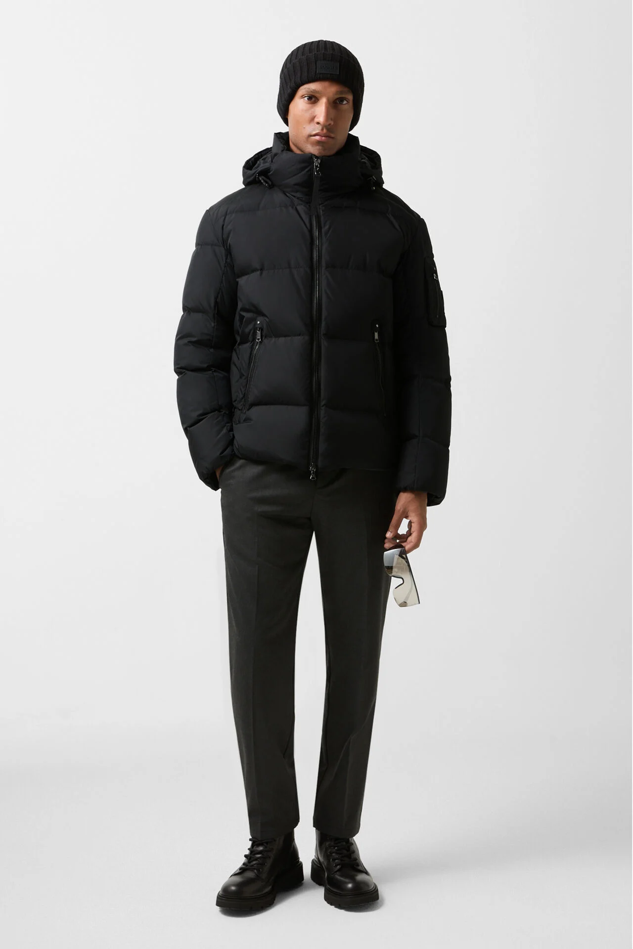 254-3843-7593-026_s01_life_full_01_b2c_1759148143