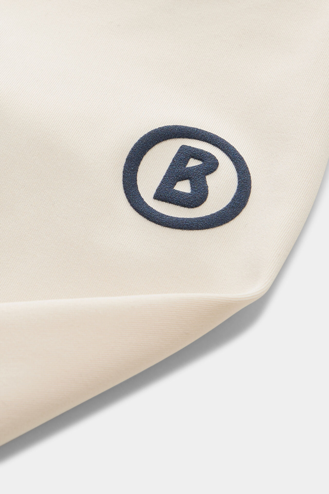 254-5510-9792-730_s01_still_detail_02_b2c_1756709747