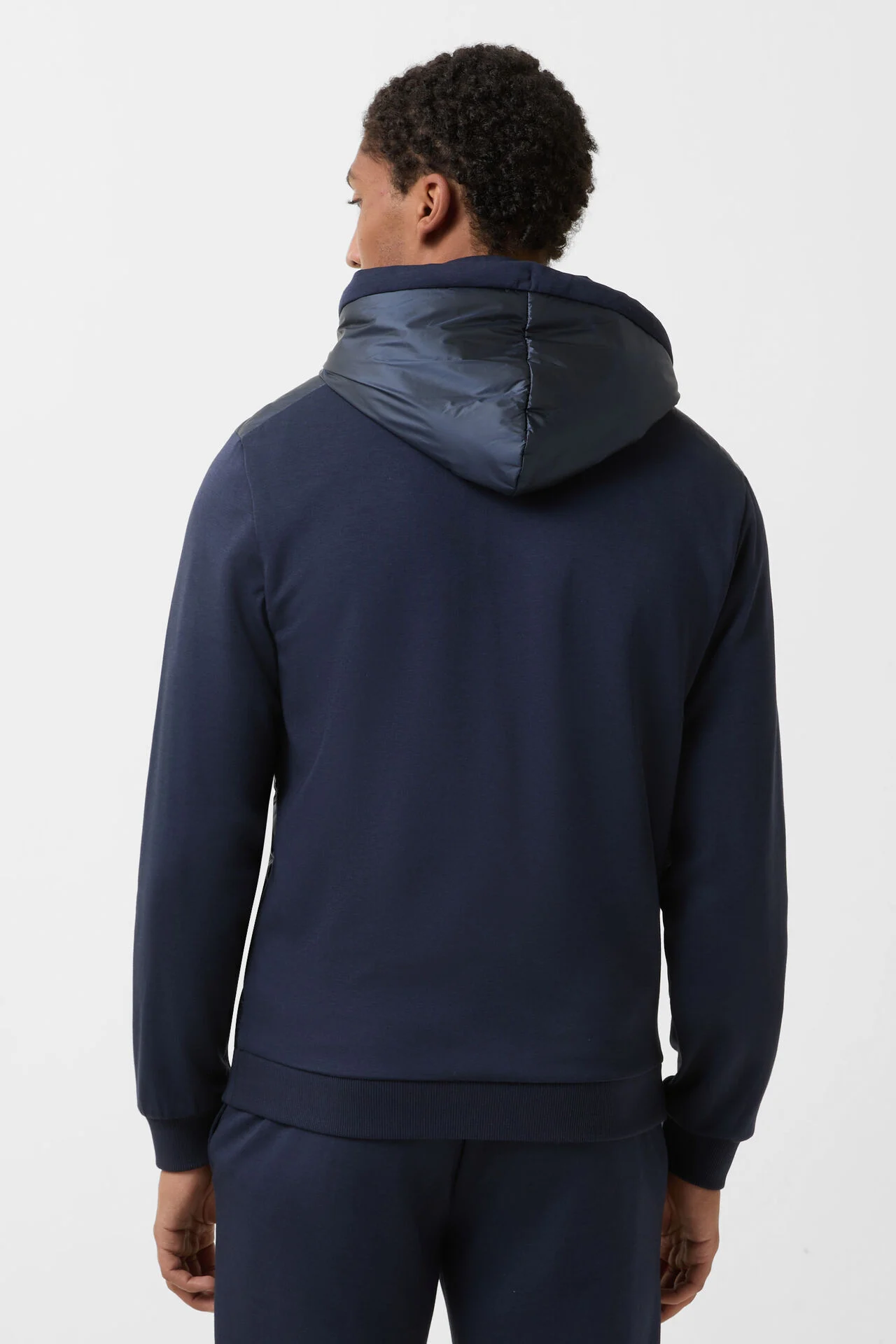 254-8814-5253-464_s01_life_backtop_01_b2c_1758880855