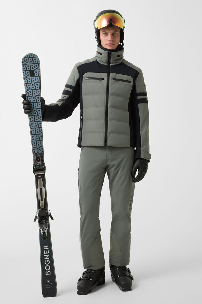 254-3107-8343-268_s01_life_outfit_01_b2c_1761667121