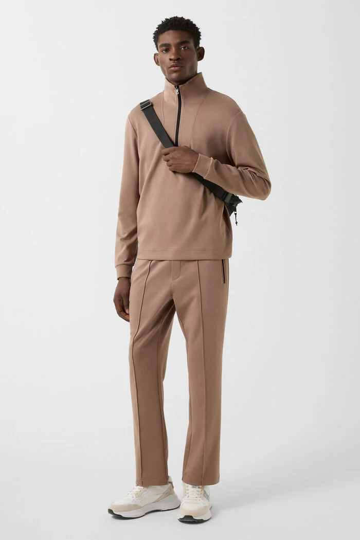 262-1885-5253-816_s01_life_outfit_01_b2c_1764161310