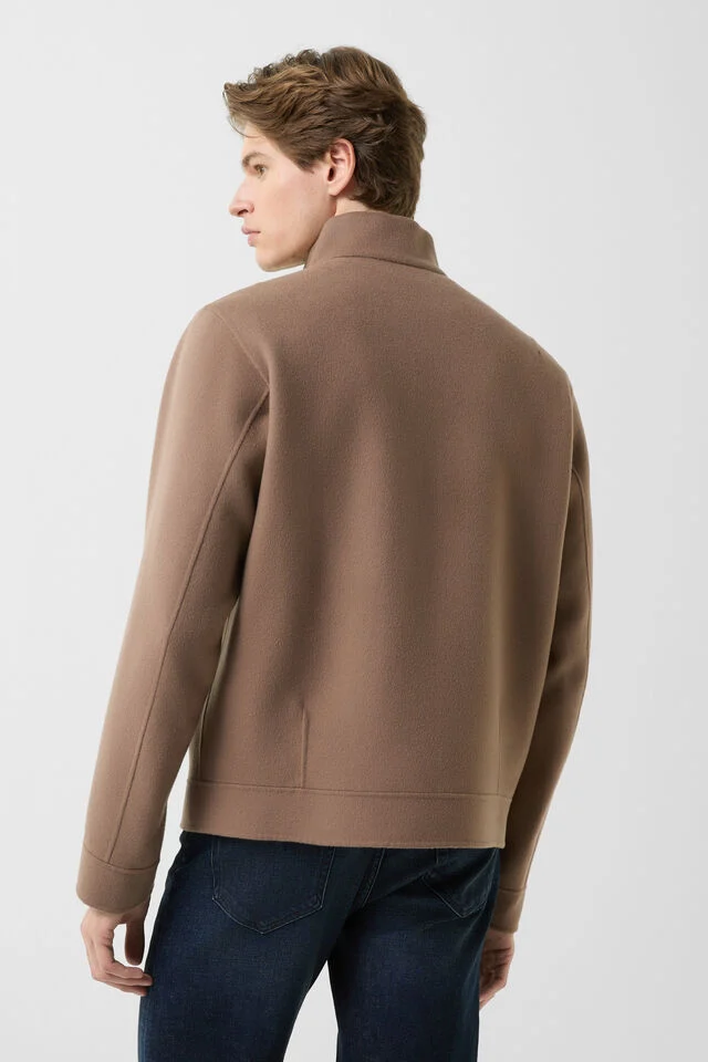 262-3817-9752-816_s01_life_backtop_01_b2c_1764162993