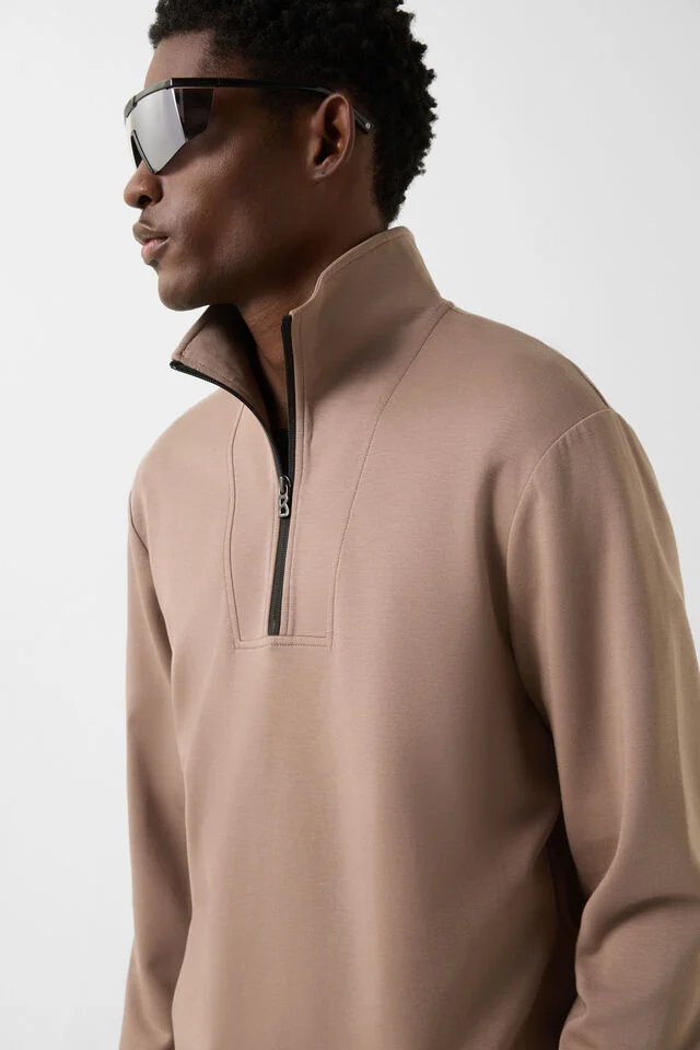 262-8801-5253-816_s01_life_detail_01_b2c_1764319600