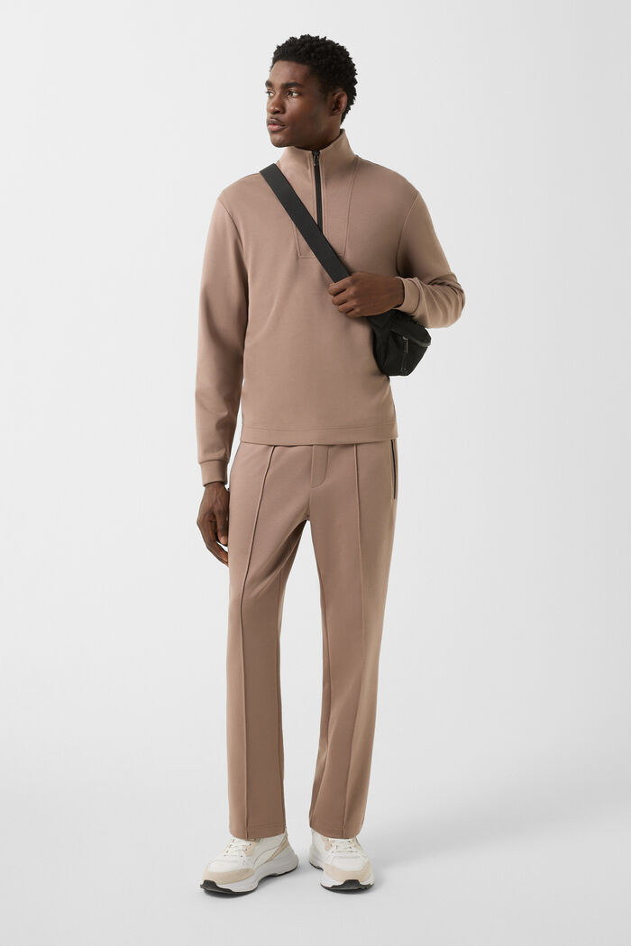 262-8801-5253-816_s01_life_outfit_01_b2c_1764319600