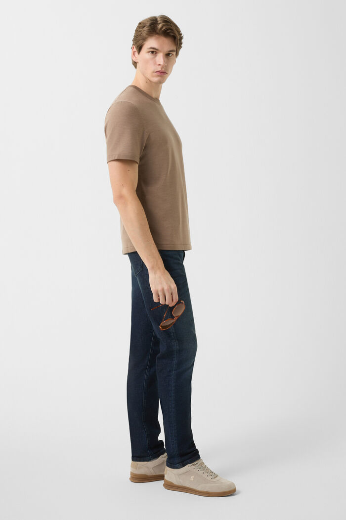 262-8838-1222-816_s01_life_outfit_01_b2c_1764232836